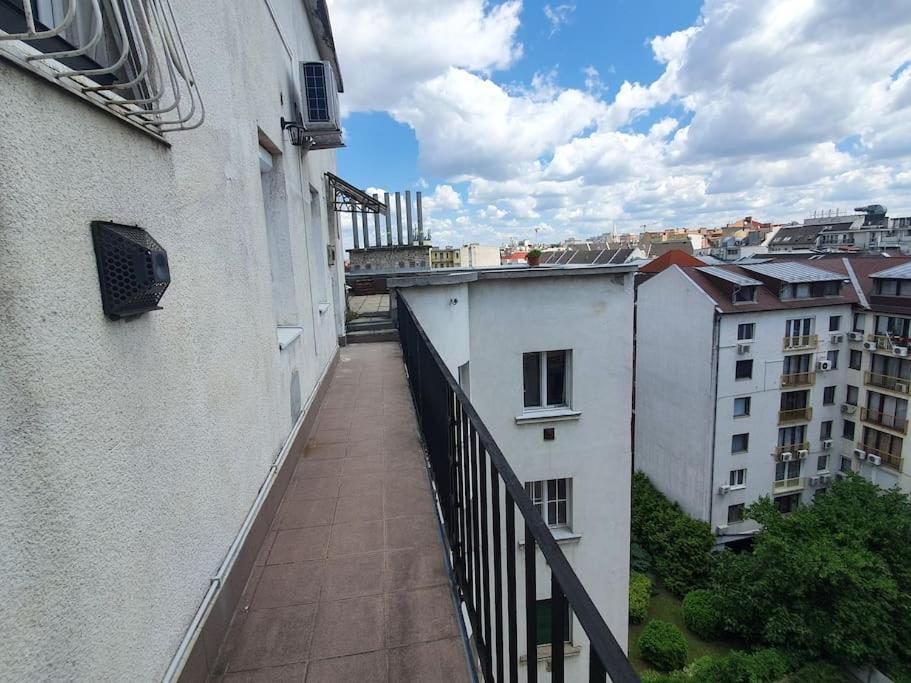 Master Apartment With Air Condition And Separated Rooftop Terrace ブダペスト エクステリア 写真